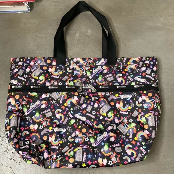 LeSportsac Carlin Yaas214 Print Classic Zip Top Tote Bag - Picture 1 of 9